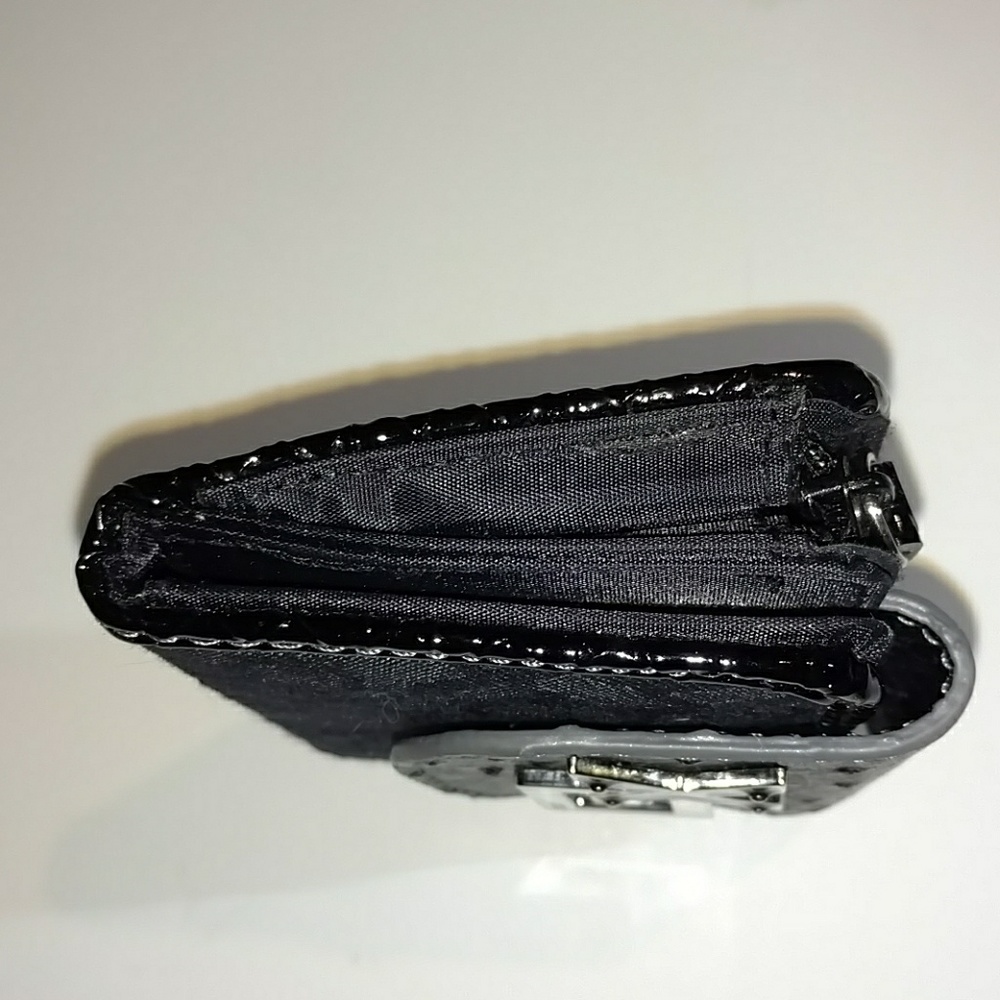 XOXO SIGNATURE SMALL WALLET - Picture 8 of 8
